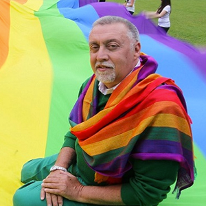 FB-推彩虹旗符號，慶祝-LGBTQ-驕傲月