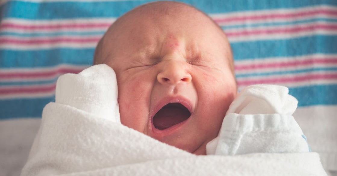 成為新手父親：我一直以為，哺乳就是把乳頭塞進寶寶嘴裡