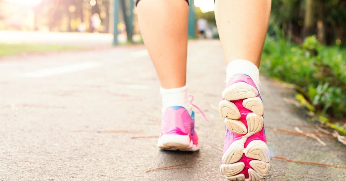 避免中年骨鬆，請從 20 歲開始，讓自己走路三十分鐘