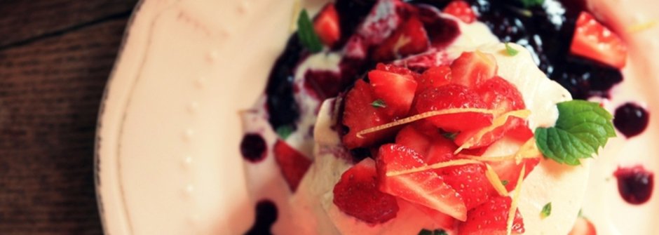 美味料理食譜：手作幸福甜點，鮮莓果醬冰淇淋