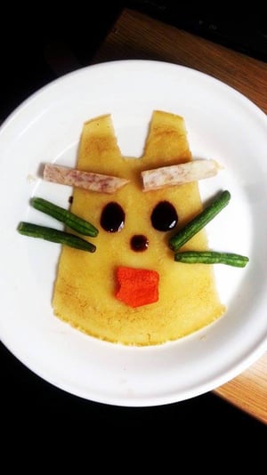 龍貓笑臉圍裙鬆餅