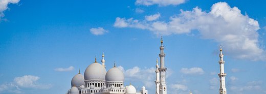 一窺阿布達比，壯觀又細緻的大清真寺