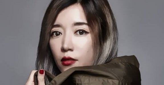 從台灣到紐約逐夢！彩妝師 Romana：越艱難的夢想，越有價值