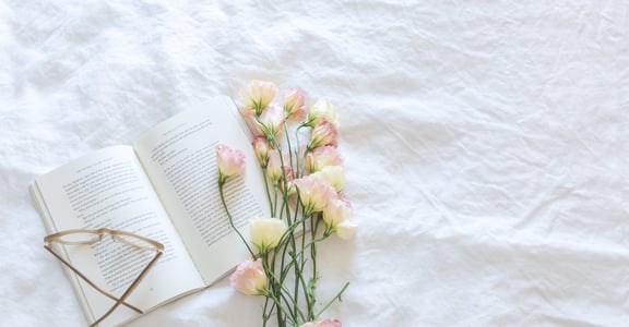 如何面對長輩的疲勞轟炸？六本好書，專屬你的過年生存包