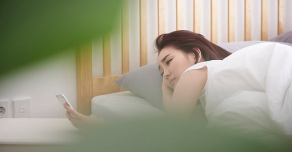 社群動態回顧捎來了提醒，不妨仔細看看現在的自己