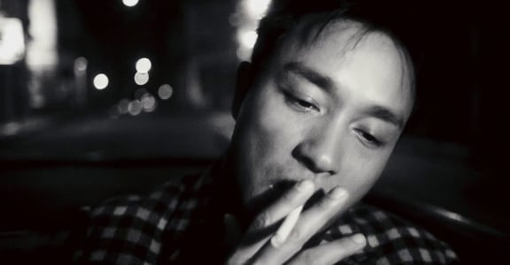紀念張國榮：世人為他的美貌瘋魔，卻可曾聽見他呼救？