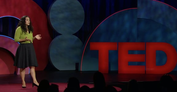 TED Talk 談女性憤怒：我想當個快樂的女性主義者，但真的好難