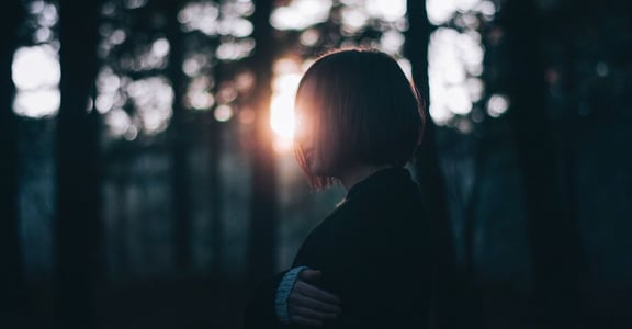 給爸爸：你說要把我交付男人，但 35 歲，我想和女友成家