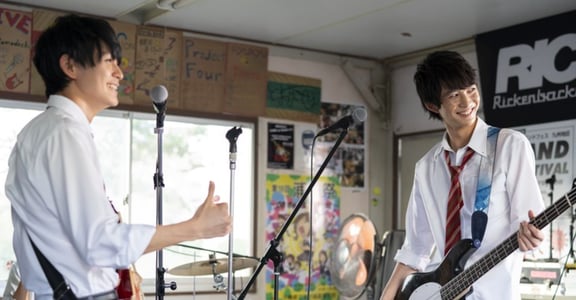 新垣結衣也唱過！日本經典歌曲翻拍電影《小小戀歌》將上映