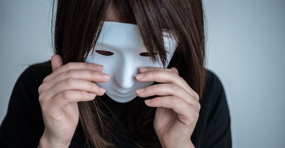 當你陷入情緒黑洞：這條路，不要一個人走