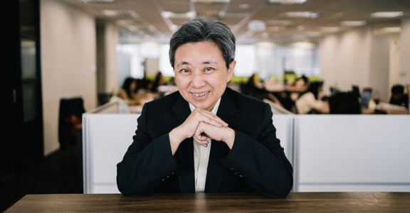 外商 CEO 的勇氣課題：真正的勇敢，是腳在褲管抖，路還是繼續走
