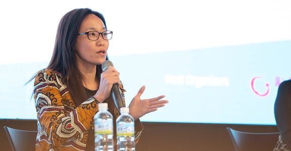 受暴婦女打開了我的性別意識：專訪《光腳的愛麗絲》靈魂人物 喬色分導演