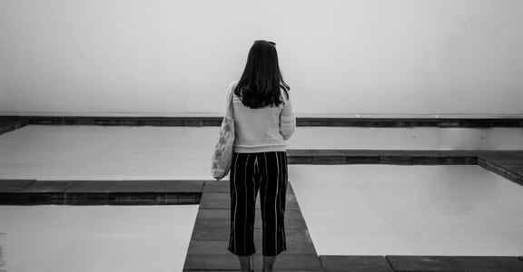 「無論有沒有做錯事，總之先說對不起」為什麼十年之後，女人還在跟社會道歉？
