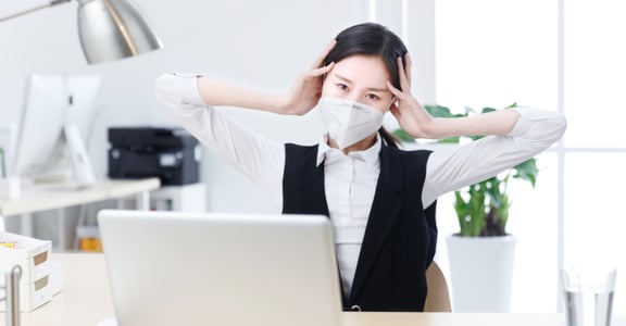 一遇到難關就分手？你和金錢的關係學