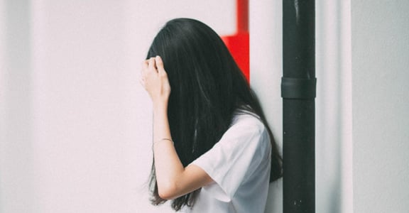 親戚的魔爪：除了叫人外，我從小就在各種「摸」之下長大