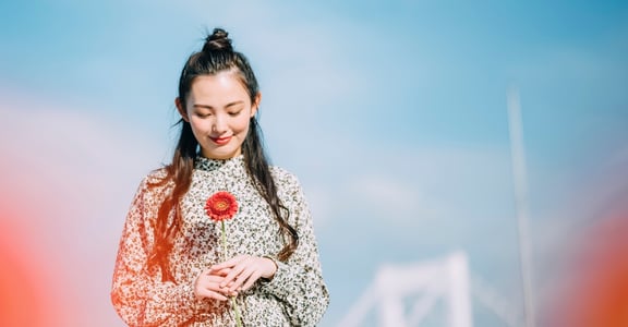 再忙也別忘了擁抱自己，做個靈魂有香氣的女子