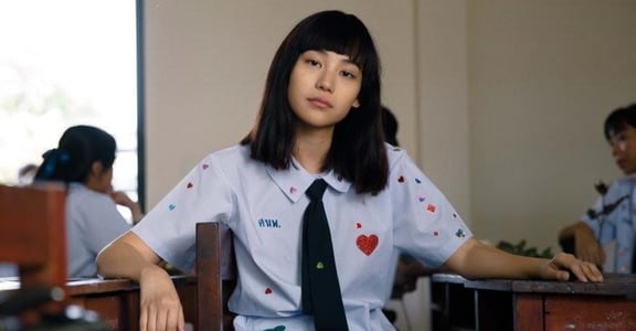 Netflix 必追泰劇！《轉學來的女學生》揭露校園裡的恐怖關係