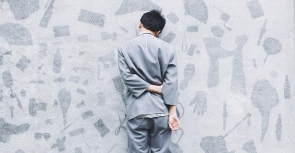 不知不覺，忘了怎麼笑，也忘了如何哭：你從何時開始對生活「無感」