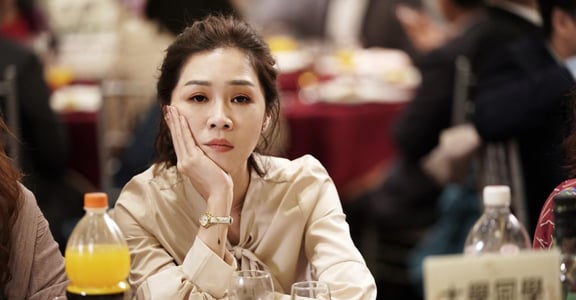 專訪《俗女養成記》作者江鵝：幸福是有人跟你說，你站在泥巴裡的樣子很可愛