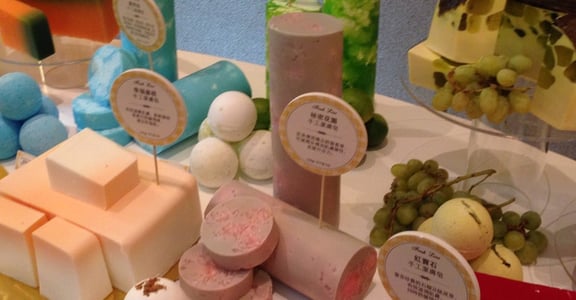 【W 編出任務】來自古希臘的美顏療法，寵愛自己就從香氛開始