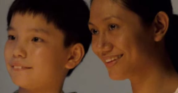 新加坡的《爸媽不在家》寫照：孩子不認爸媽，只認安踢？
