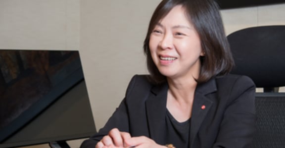 寫給溫柔的職場女性：走上高處，要從低處起身