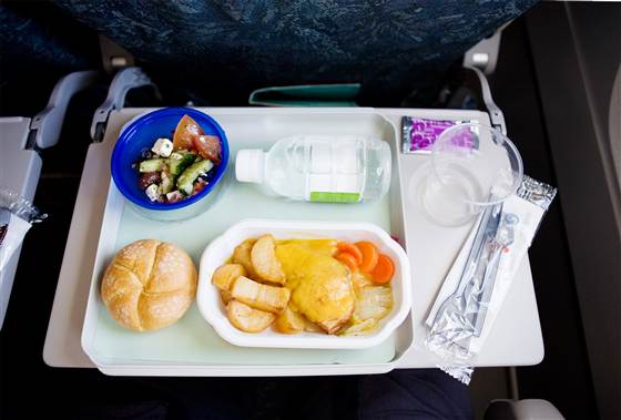 飛機餐真的很難吃還是你的味蕾在騙妳？