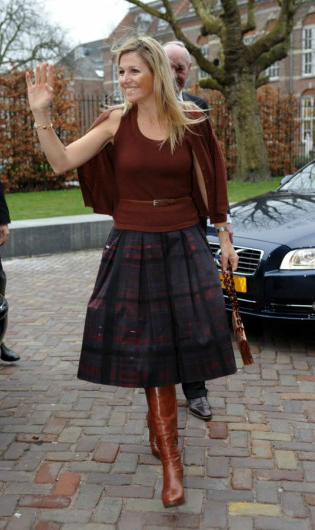 愛荷蘭左擁右抱-學習皇后的氣質時尚