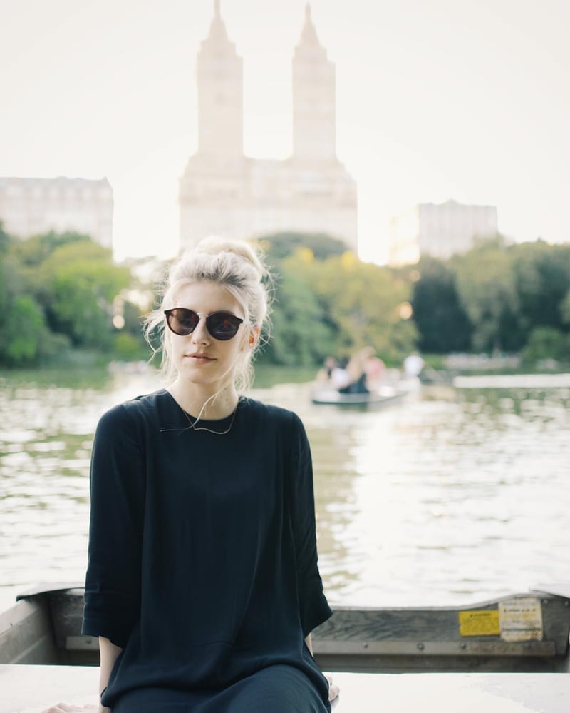 在開始計劃前,Maria先想像連續30天穿上同一件衣服的自己會遇到怎樣的狀況,為自己作好心理準備。(goldzipper_@Instagram)