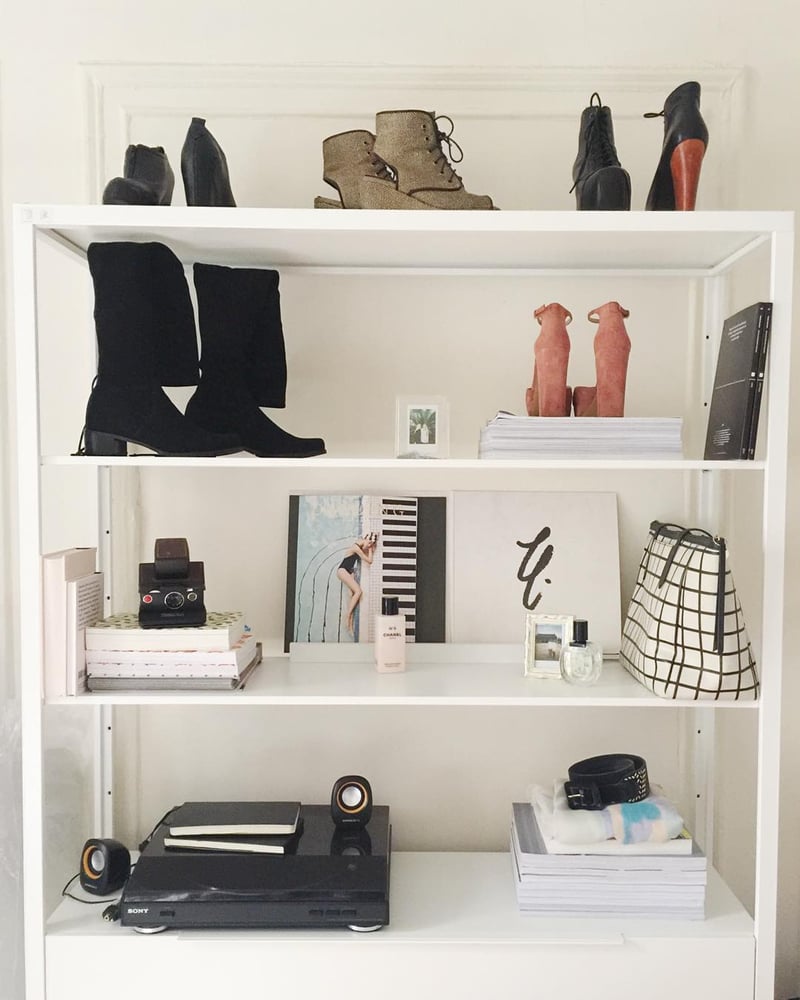 Maria更實行了「膠囊衣櫃」理念，只餘下45件衣服、16對鞋與18件配飾。(goldzipper_@Instagram)