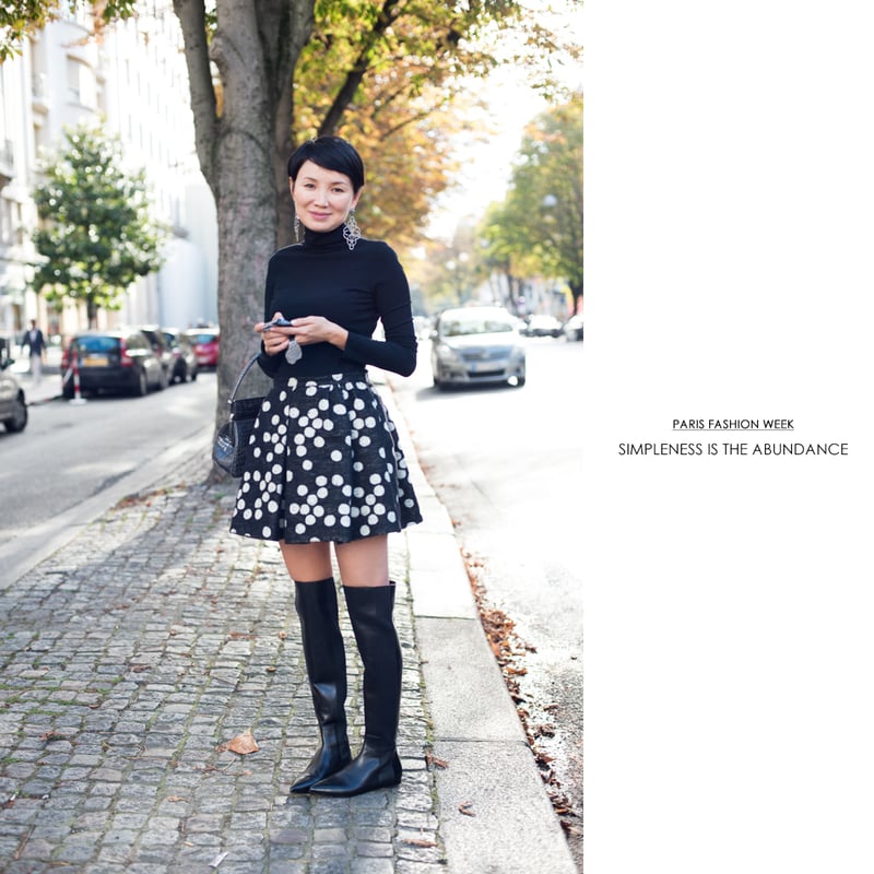 Paris Fashion Week Street Style Woman In The Skirt | MUCstyle by Fanning Tseng