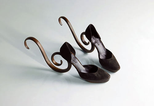 Pablo Reinoso THONET womany.net fashion highheels