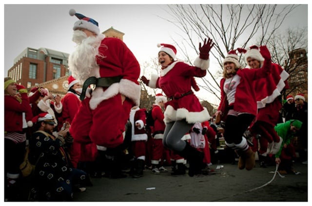 兒童不宜的聖誕老公公大遊行 SantaCon NYC