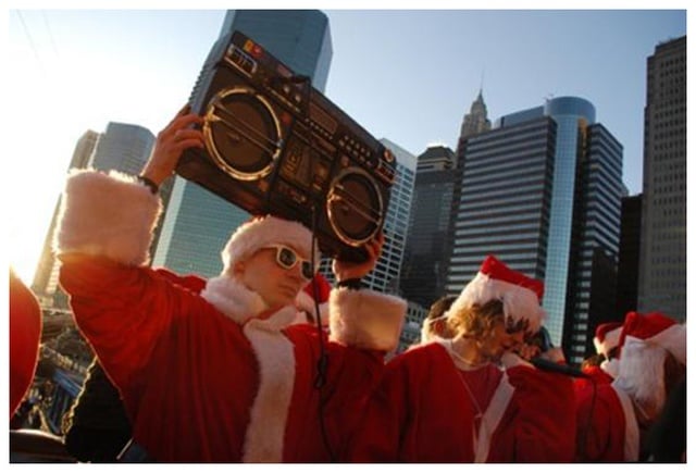 兒童不宜的聖誕老公公大遊行 SantaCon NYC