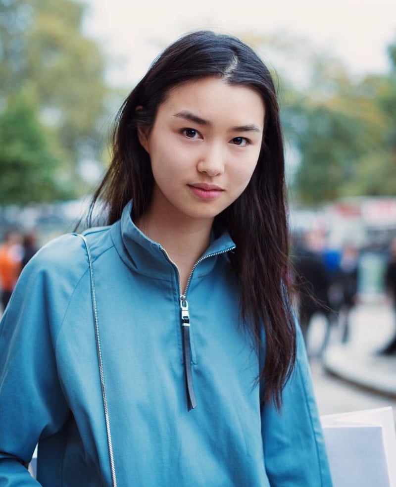 刘雯、何穗、谢欣！六位亚洲超模登上维多莉亚大秀舞台｜女人迷Womany